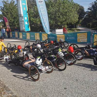 Départ pour les handbikes Img 20240413 094525