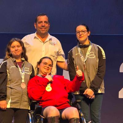 Le podium Received 737133164983301